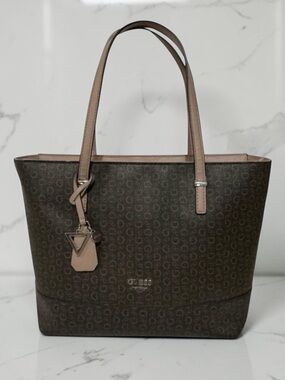 Guess Tote Handbag Shoulder Bag Purse